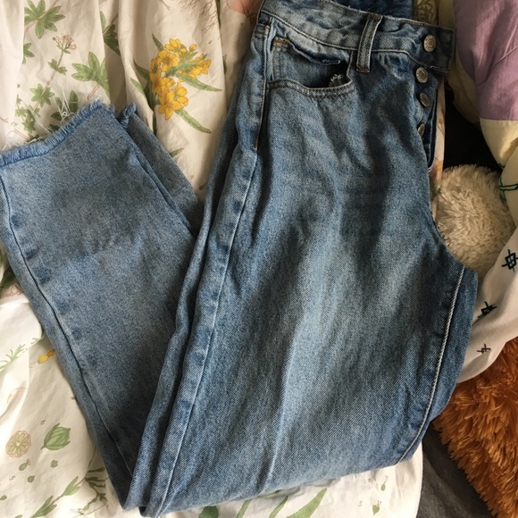 Brandy Melville Pants - Brandy Melville mom jeans